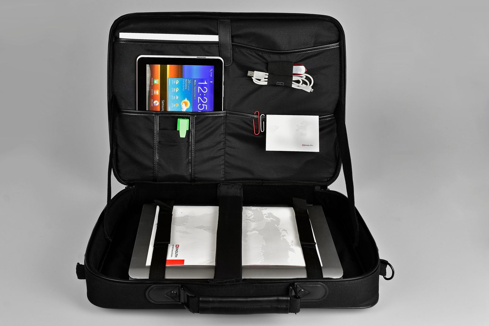 Monolith Nylon 15.6in Computer Case thumbnail 2