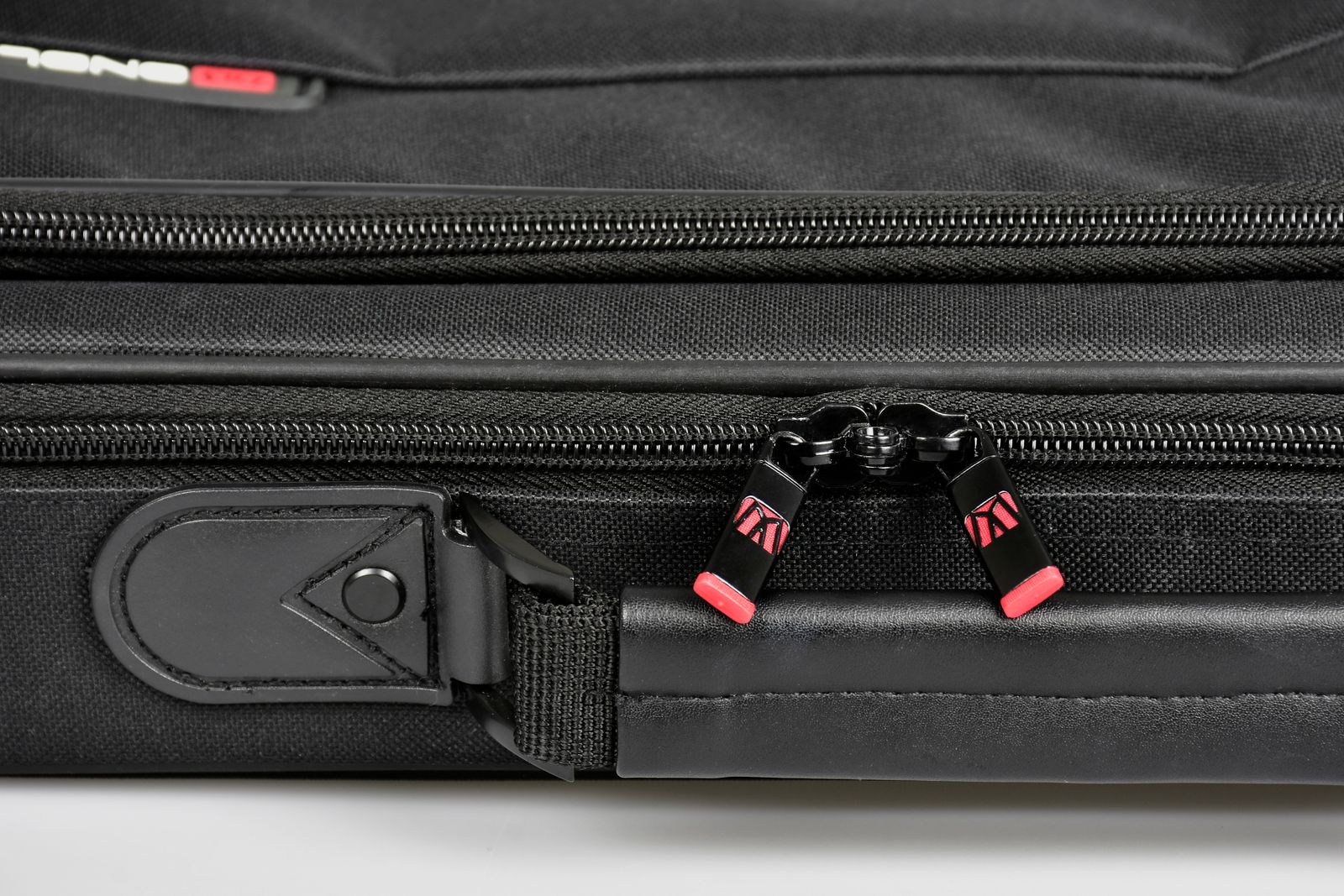 Monolith Nylon 17.2in Computer Case thumbnail 3